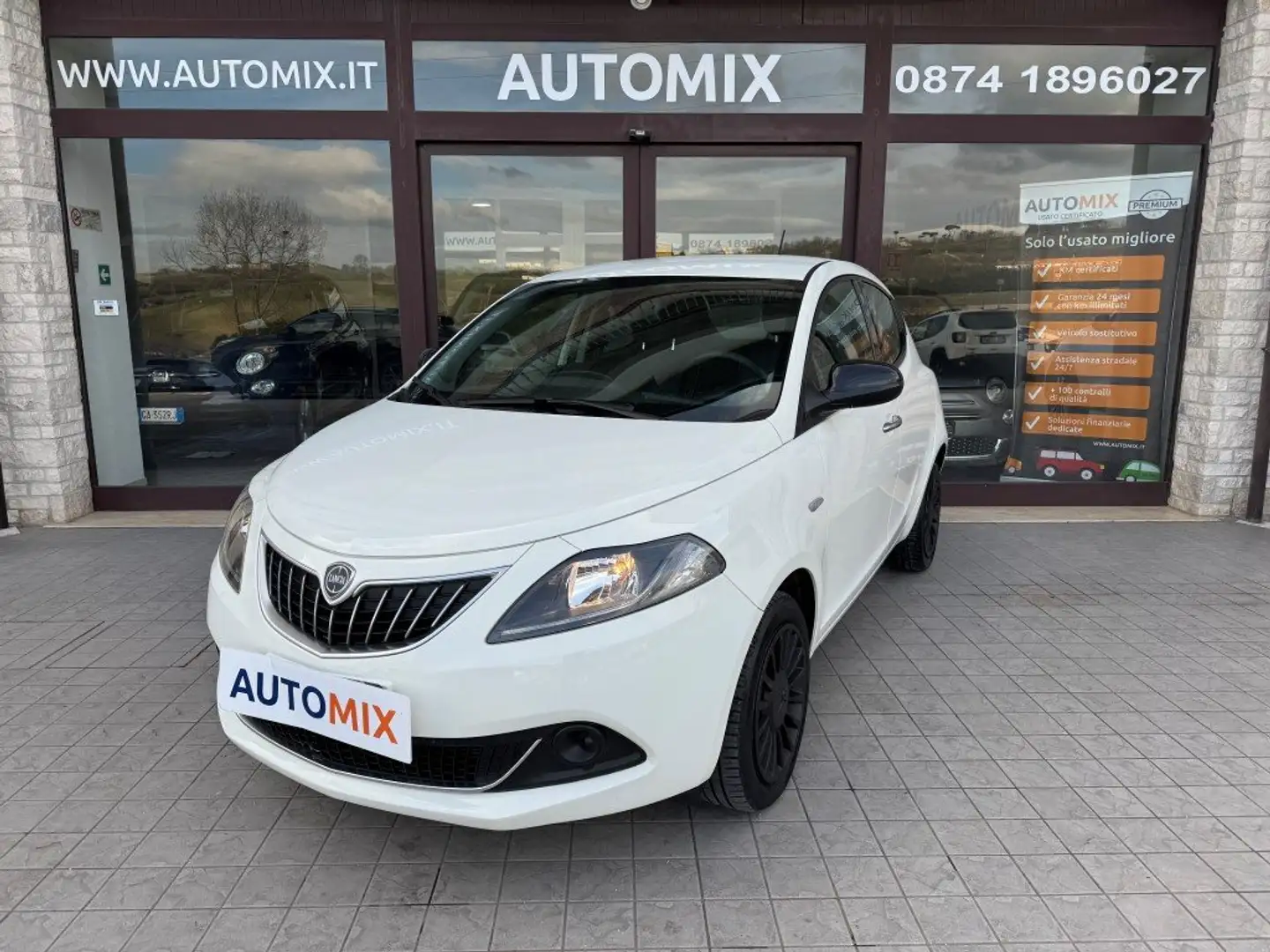 Lancia Ypsilon 1.0 Firefly Hybrid Silver 6M Blanc - 1