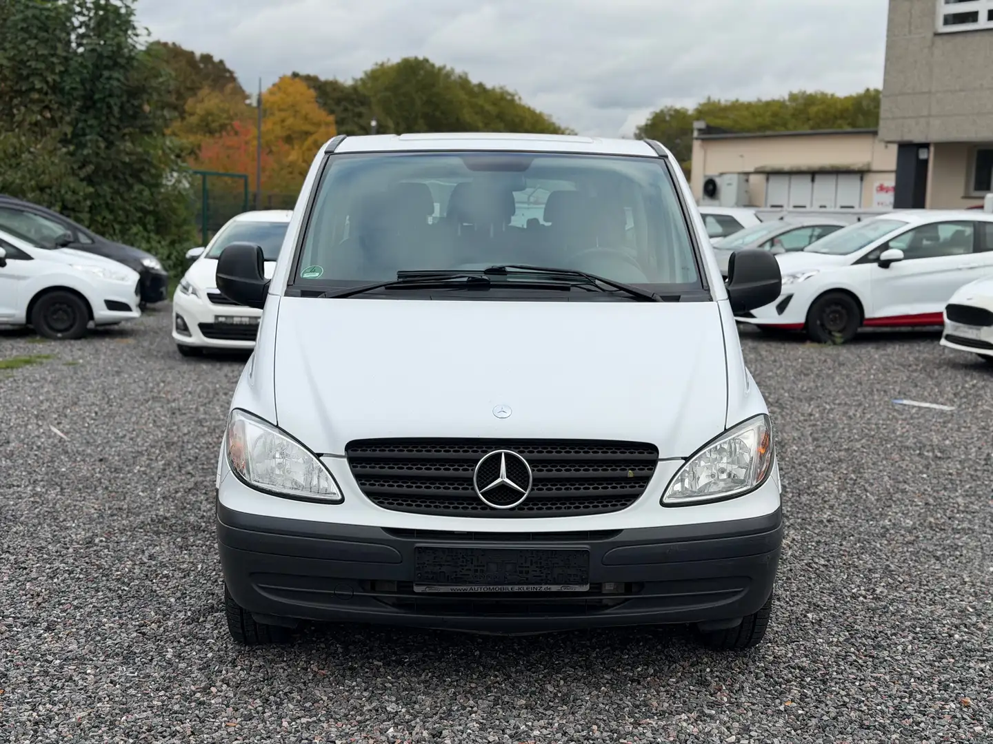 Mercedes-Benz Vito 111 CDI lang / 9 Sitzer / Klima Weiß - 2
