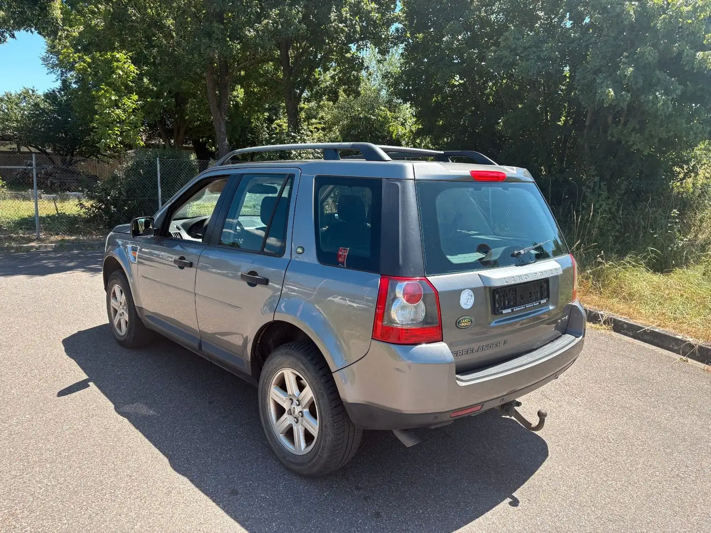 Land Rover Freelander 2 S TD4 DIESEL AUTOMATIK 4x4 Allrad Gris - 2