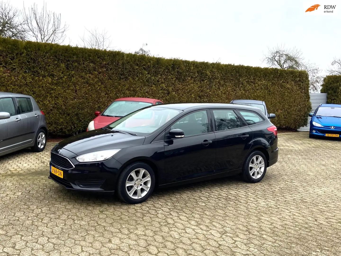 Ford Focus Wagon RIJD NIEUW MOOIE AUTO AIRCO APK Schwarz - 1