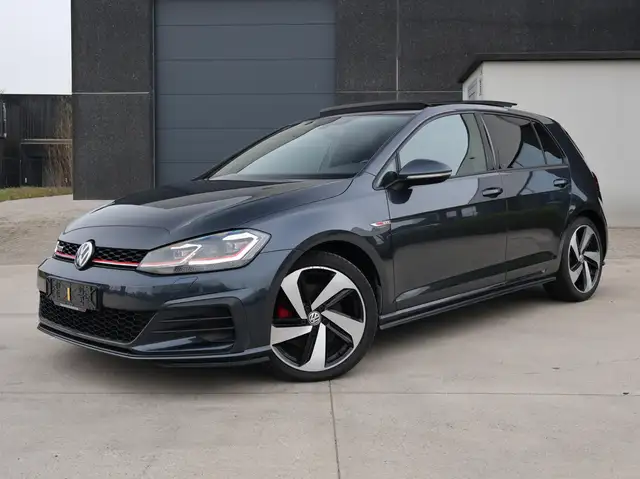Volkswagen Golf GTI Golf 2.0 TSI Performance DSG