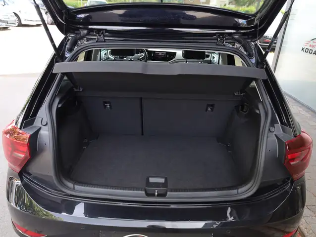 Volkswagen Polo view 10