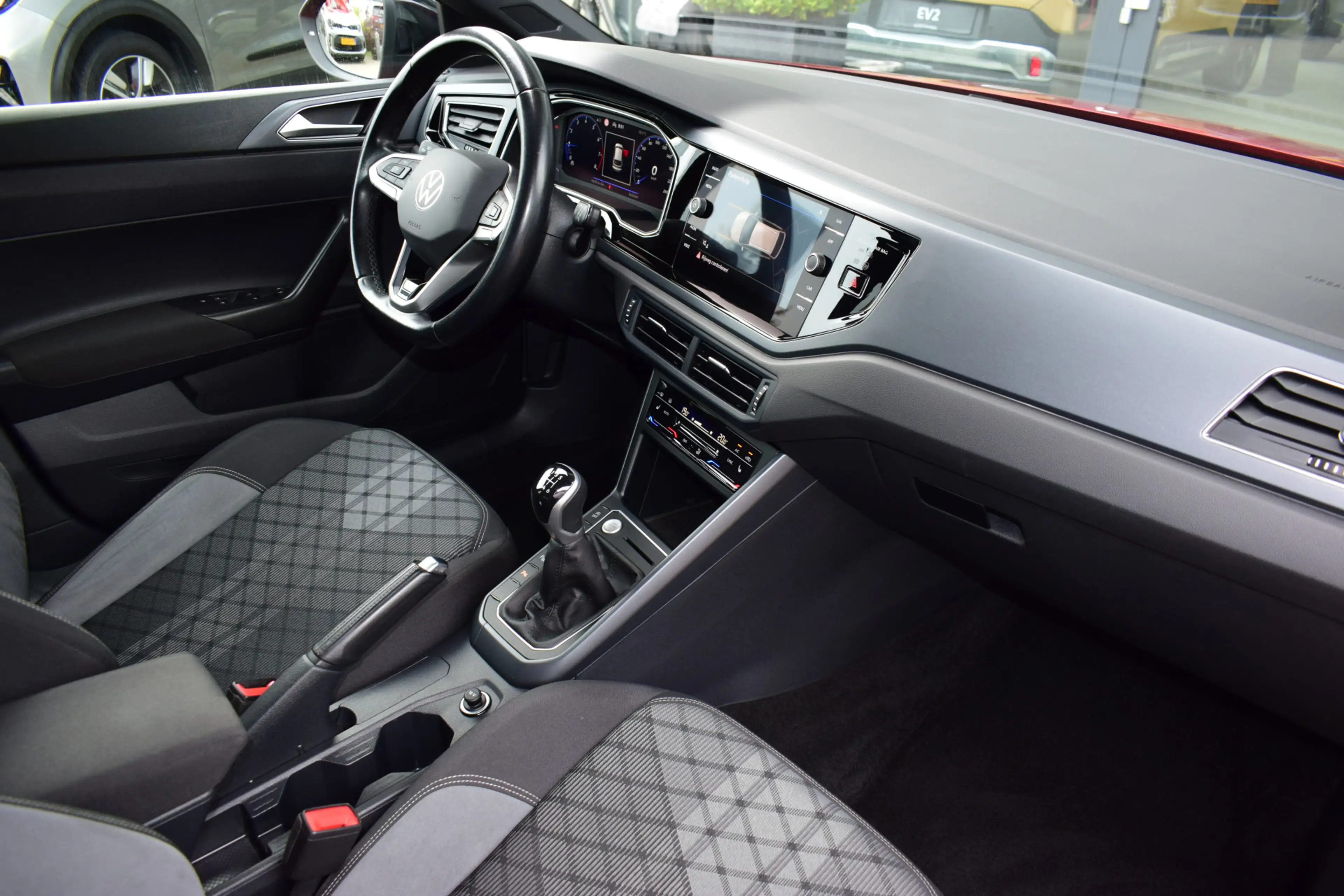Volkswagen Taigo 1.0 TSI R-Line | Trekhaak | Panoramdak | Stoelverw — photo 13