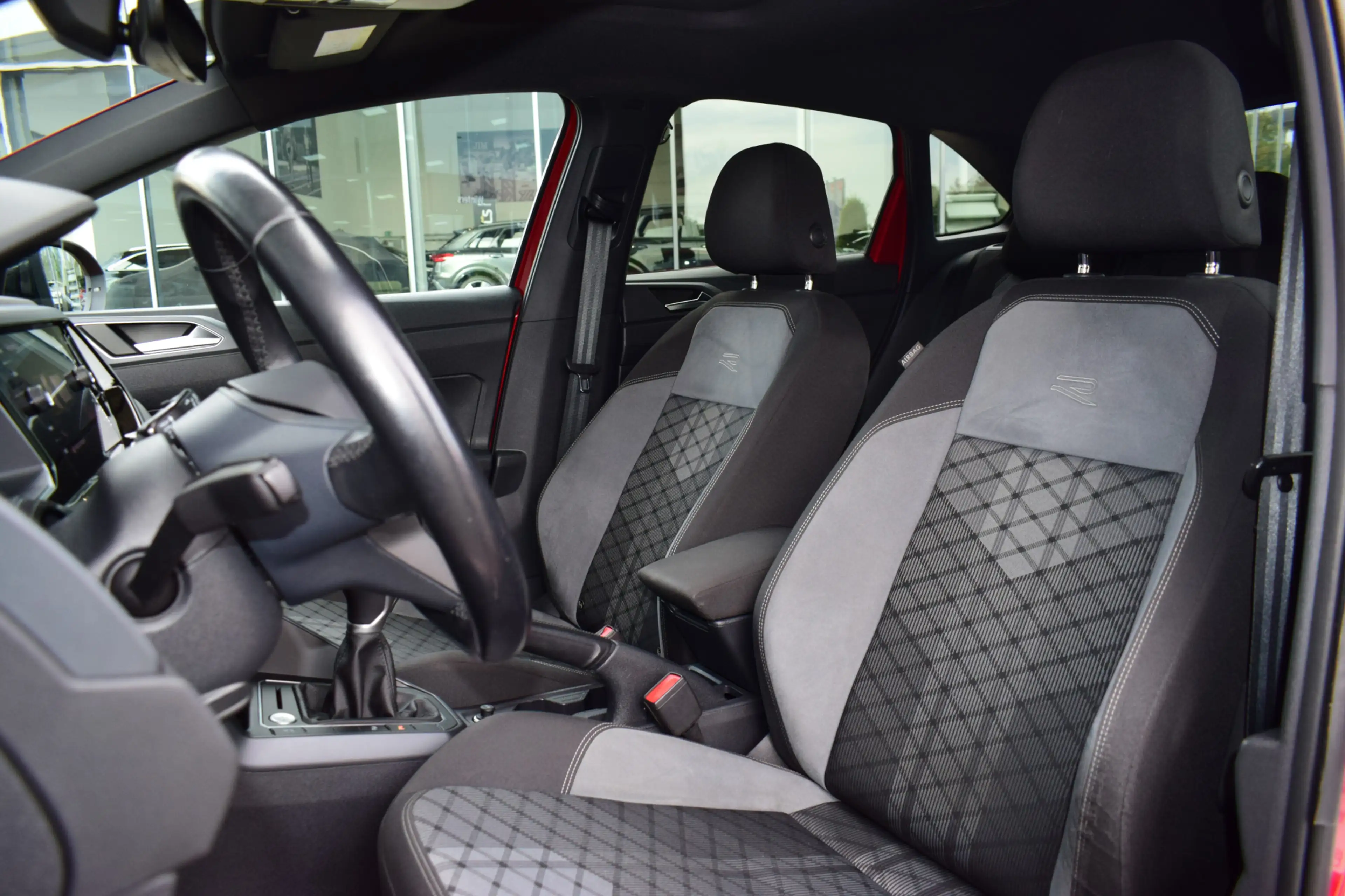 Volkswagen Taigo 1.0 TSI R-Line | Trekhaak | Panoramdak | Stoelverw — photo 9