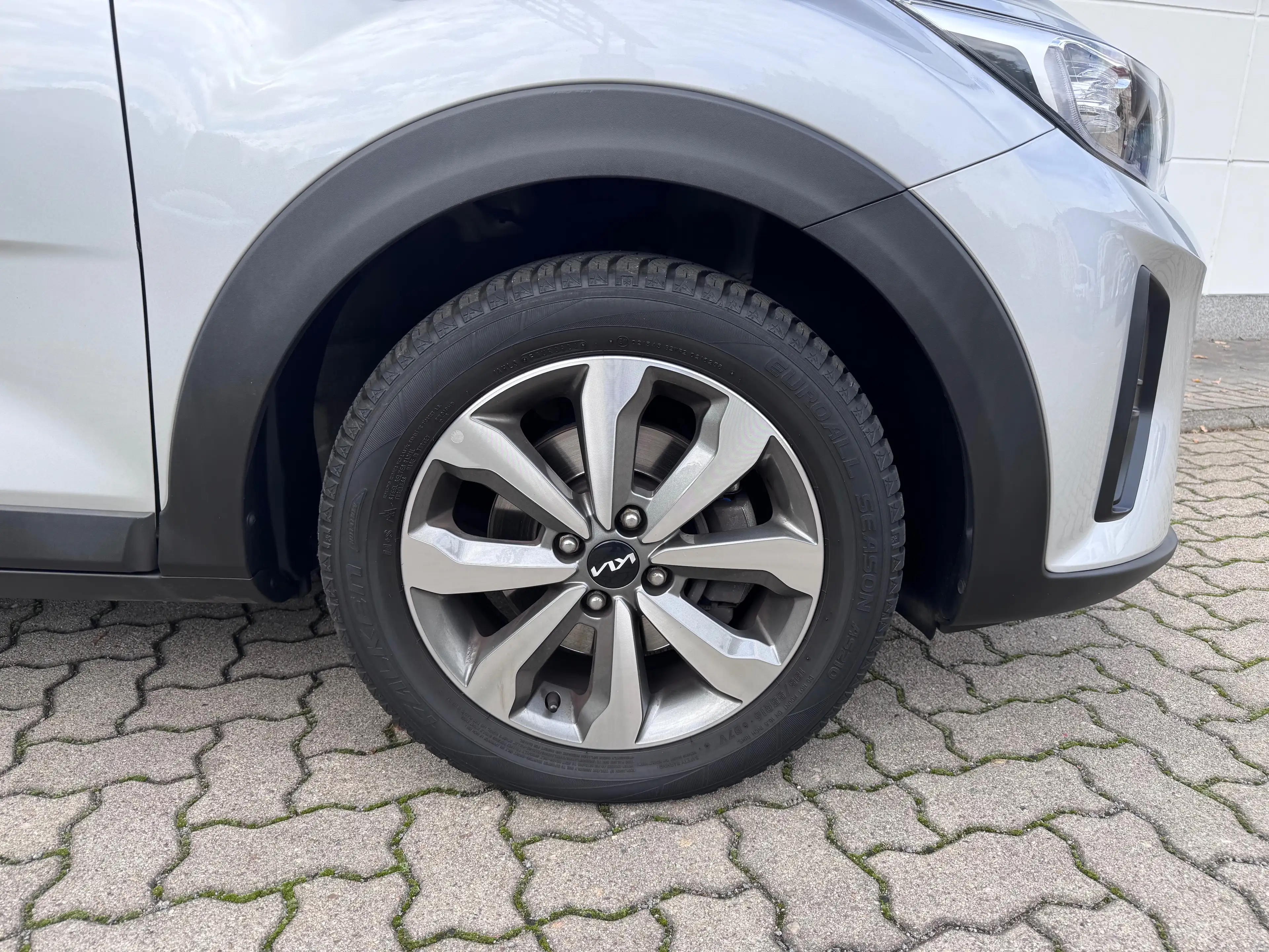 Kia Stonic Vision Sitzheizung Lenkradheizung — photo 14