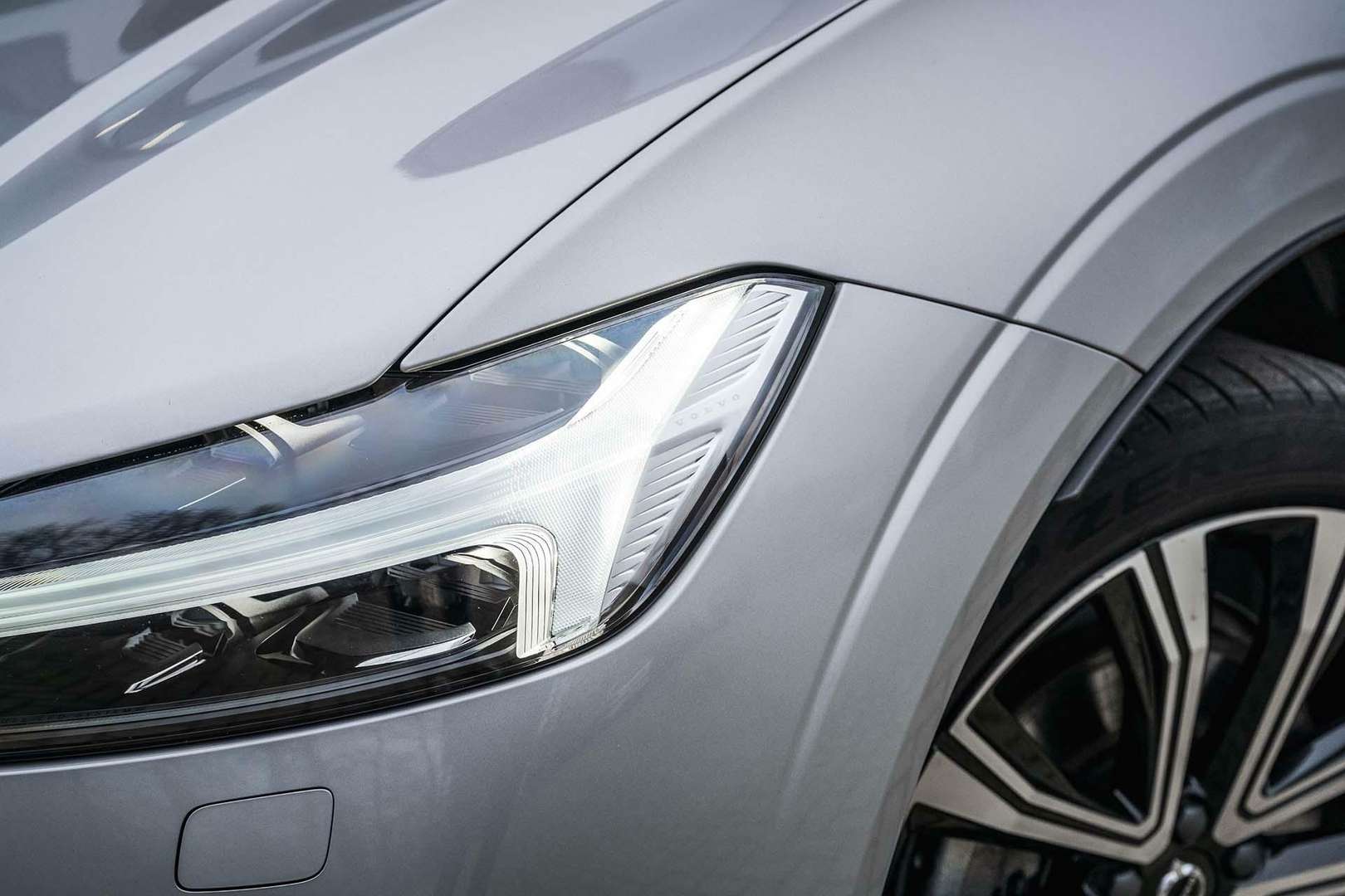 Volvo XC60 R-Design 2.0 Recharge T8 AWD - 2021 - Joinsteer - #46