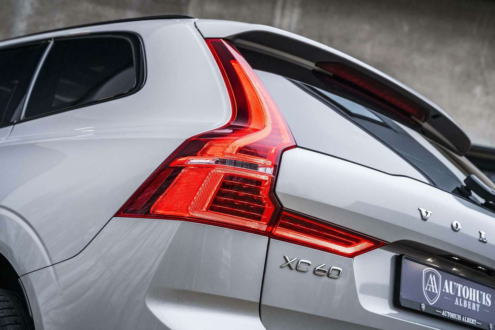 Volvo XC60 R-Design 2.0 Recharge T8 AWD - 2021 - Joinsteer - #11