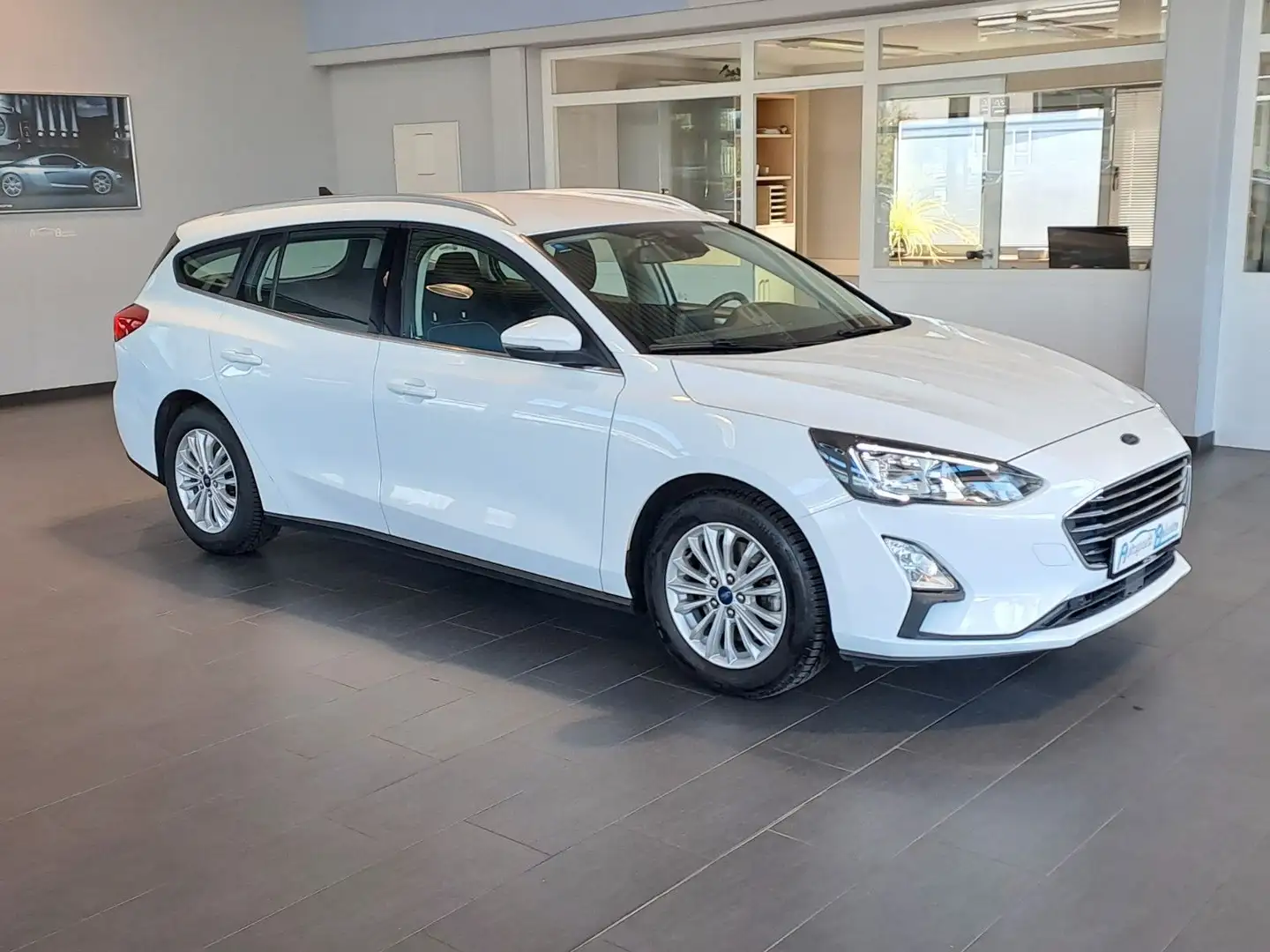 Ford Focus Titanium*LED*KAM*PDC*Navi*AppLink*DAB* Weiß - 2