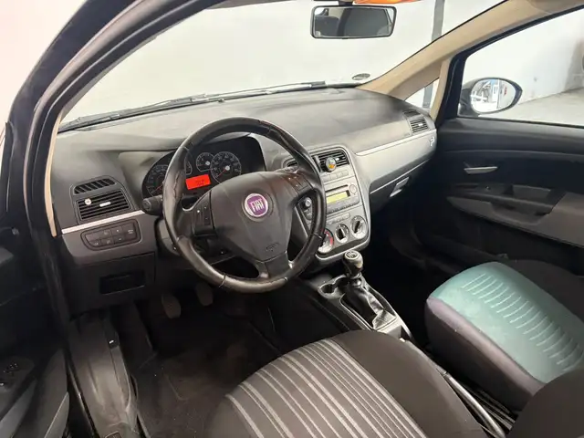 Fiat Grande Punto view 5