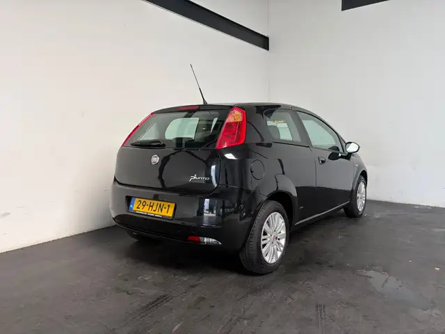 Fiat Grande Punto view 2
