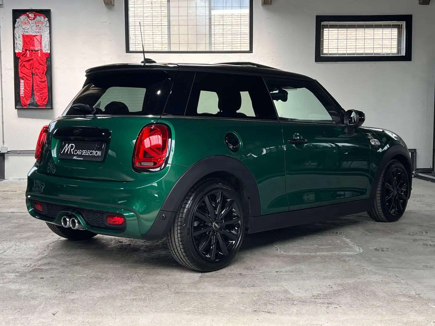 MINI Cooper S Mini 2.0 60 Years Edition | JCW | Pano | HUD | Led Groen - 2