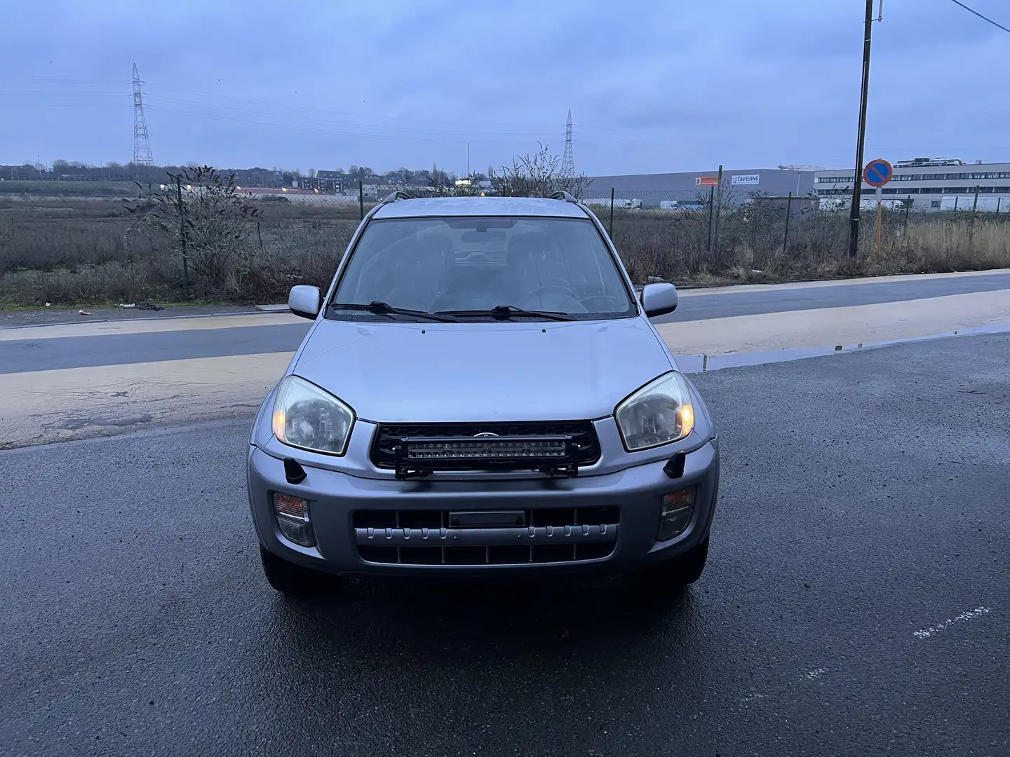 Toyota RAV 4 2.0 4X4 VVTI  UNIQUEMENT POUR EXPORT AFRIQUE Silber - 1