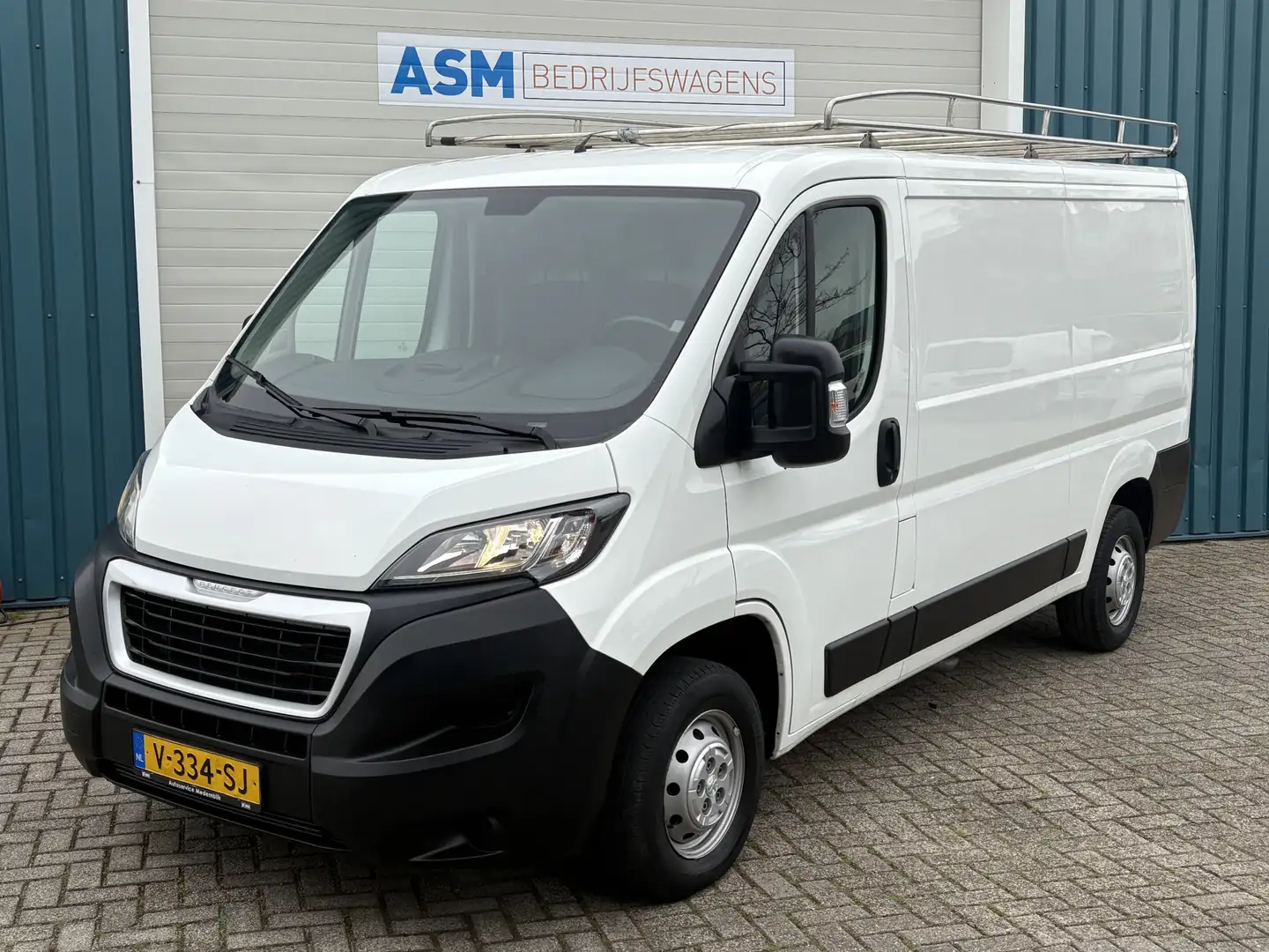 Peugeot Boxer 330 2.0 111Pk BlueHDI L2H1 Premium / Cruise / Airc Wit - 2