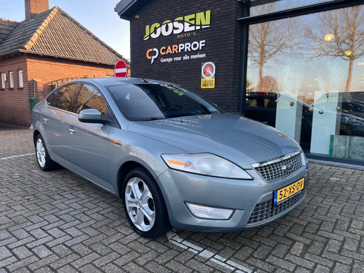 Ford Mondeo 2.0-16V TITANIUM Gris - 1