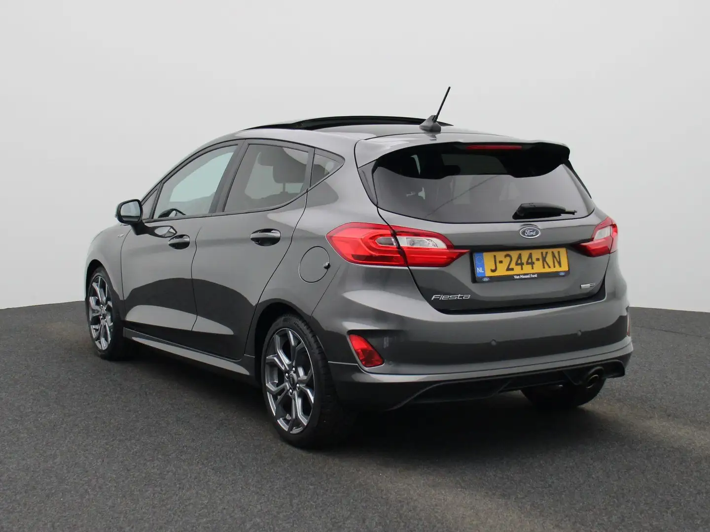 Ford Fiesta 1.0 EcoBoost Hybrid ST-Line X | PANORAMADAK | STUU Grijs - 2