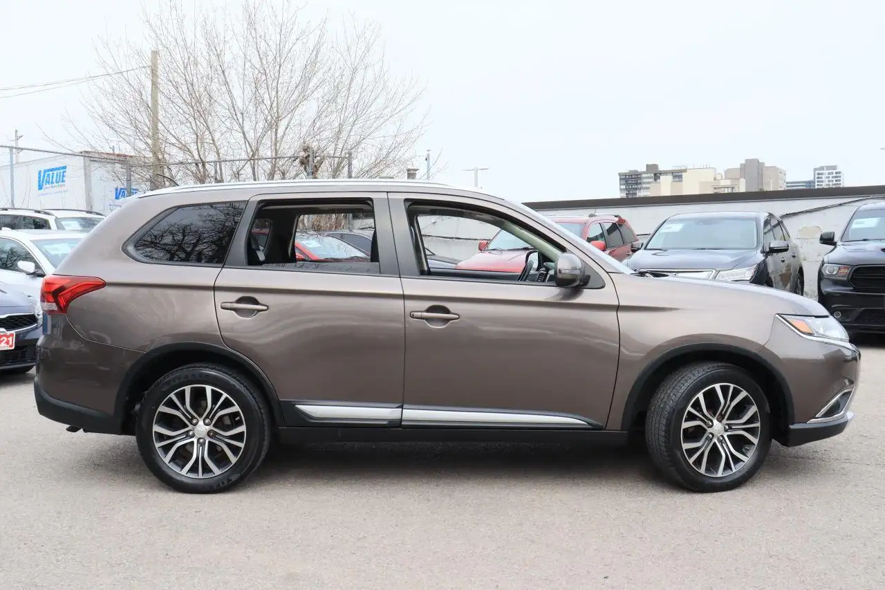 Mitsubishi Outlander снимка Mitsubishi Outlander