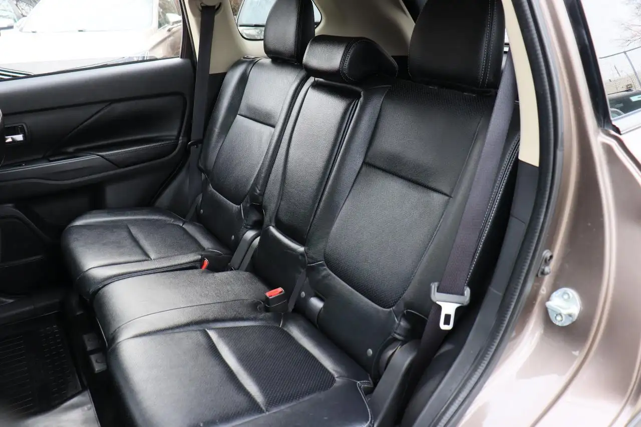 Mitsubishi Outlander снимка Mitsubishi Outlander