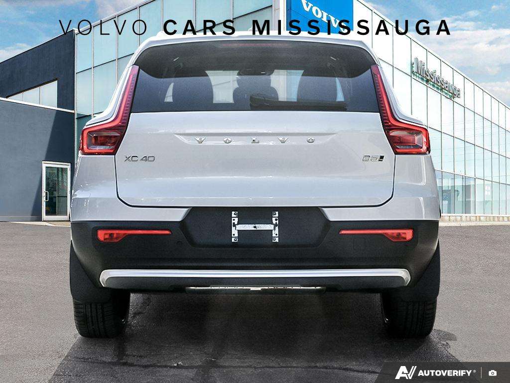 2024 Volvo XC40 B5 AWD Ultimate Bright Theme — снимка 5