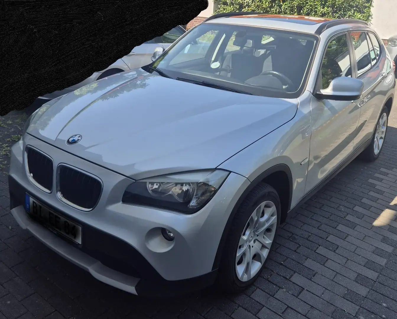 BMW X1 X1 sDrive18d Silber - 1