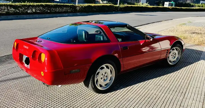 Chevrolet Corvette 1990, foto 4