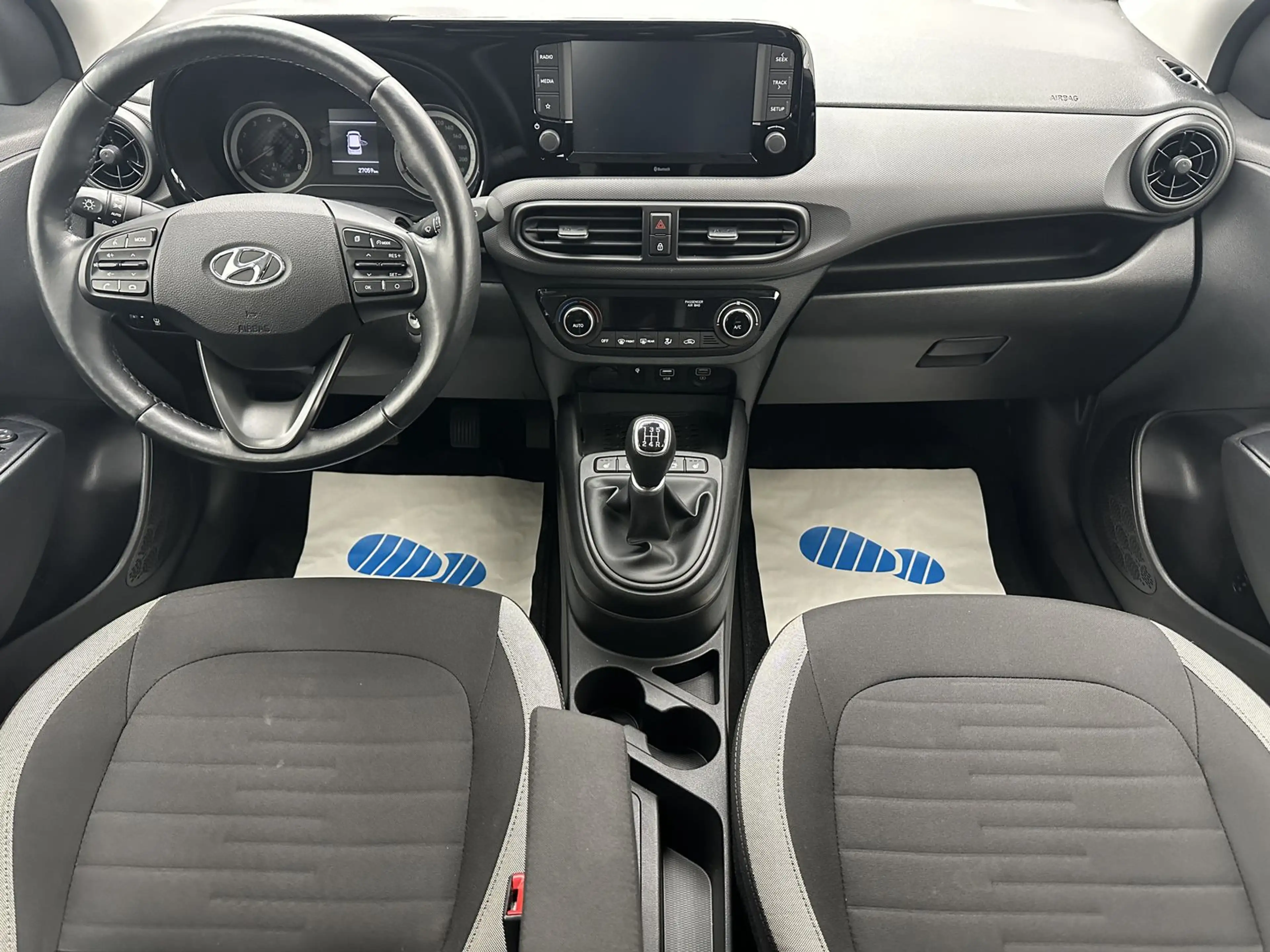 Hyundai i10 Trend"1 HAND-SITZH-MULTI-TEMPO-ALU-WENIG KM" — photo 11