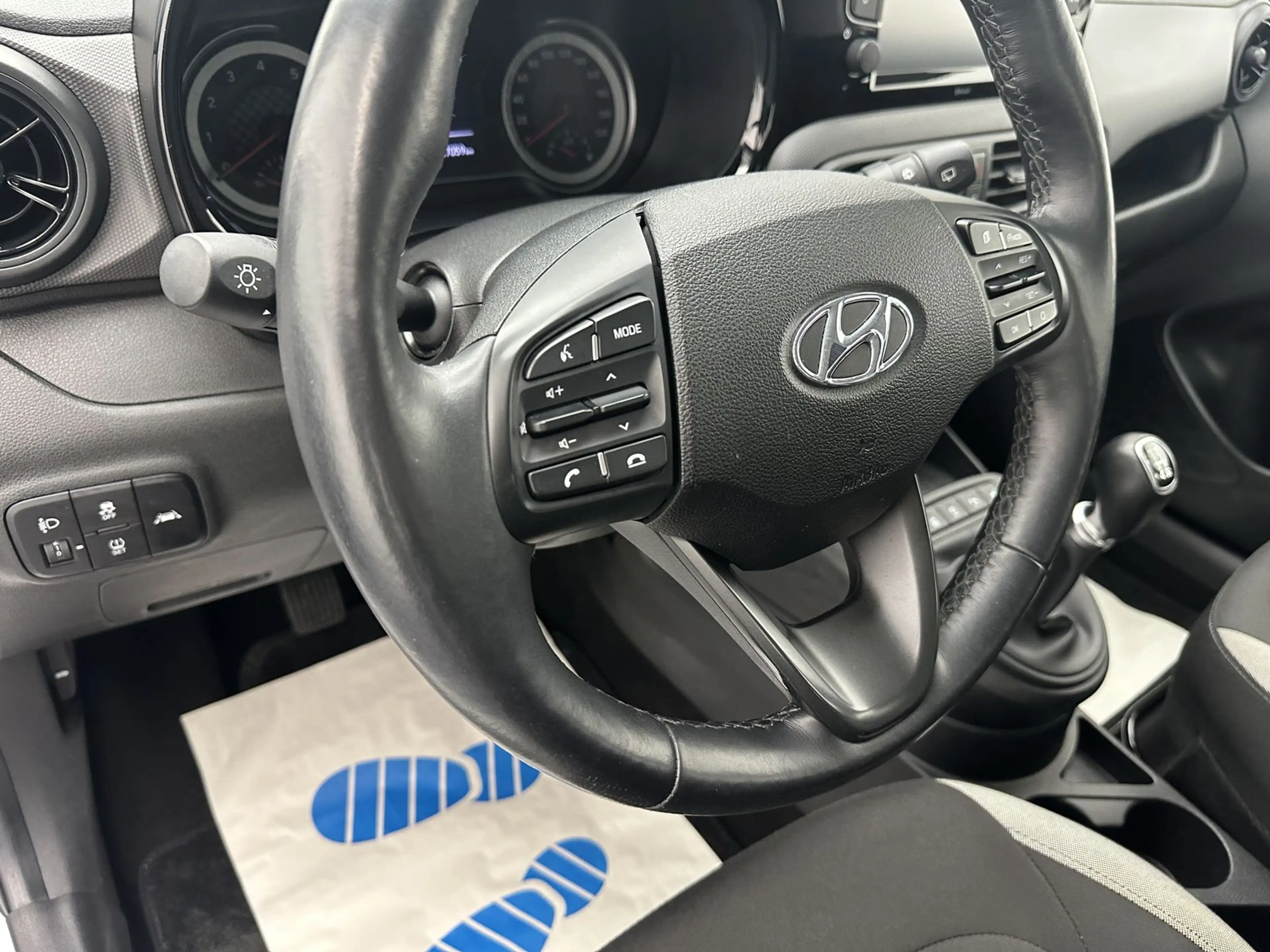 Hyundai i10 Trend"1 HAND-SITZH-MULTI-TEMPO-ALU-WENIG KM" — photo 13