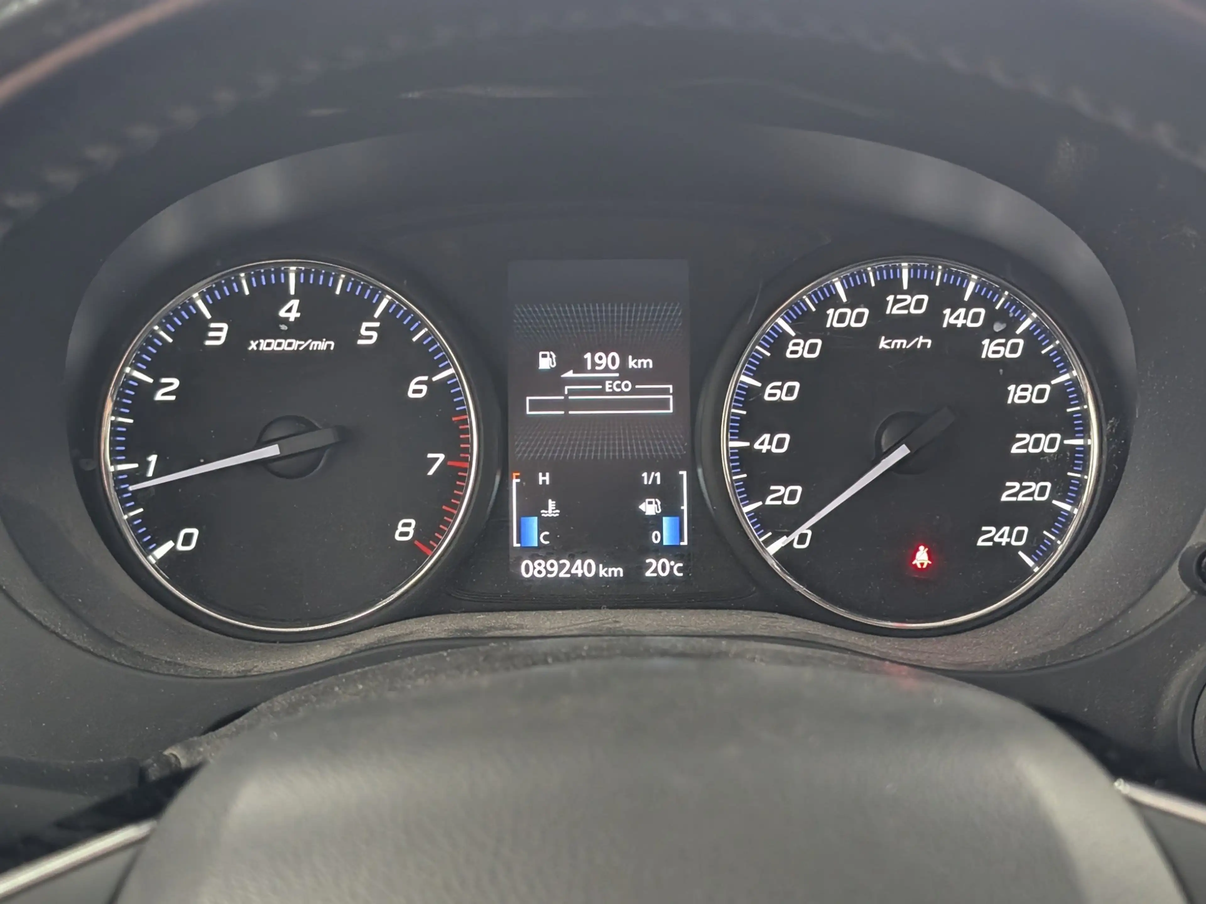 Mitsubishi Outlander 2.0 MIVEC Edition Kamera SHZ — photo 15