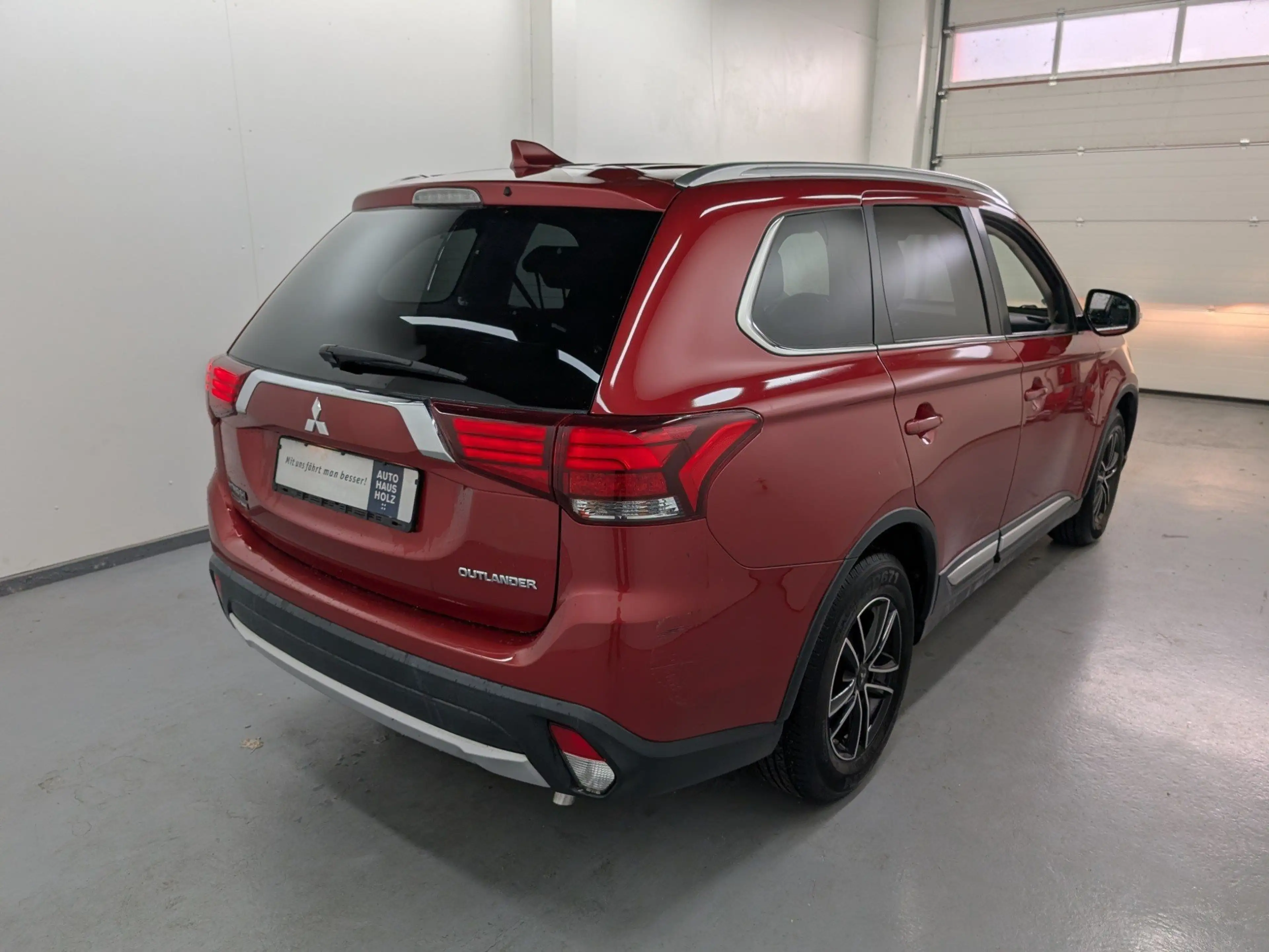 Mitsubishi Outlander 2.0 MIVEC Edition Kamera SHZ — photo 4