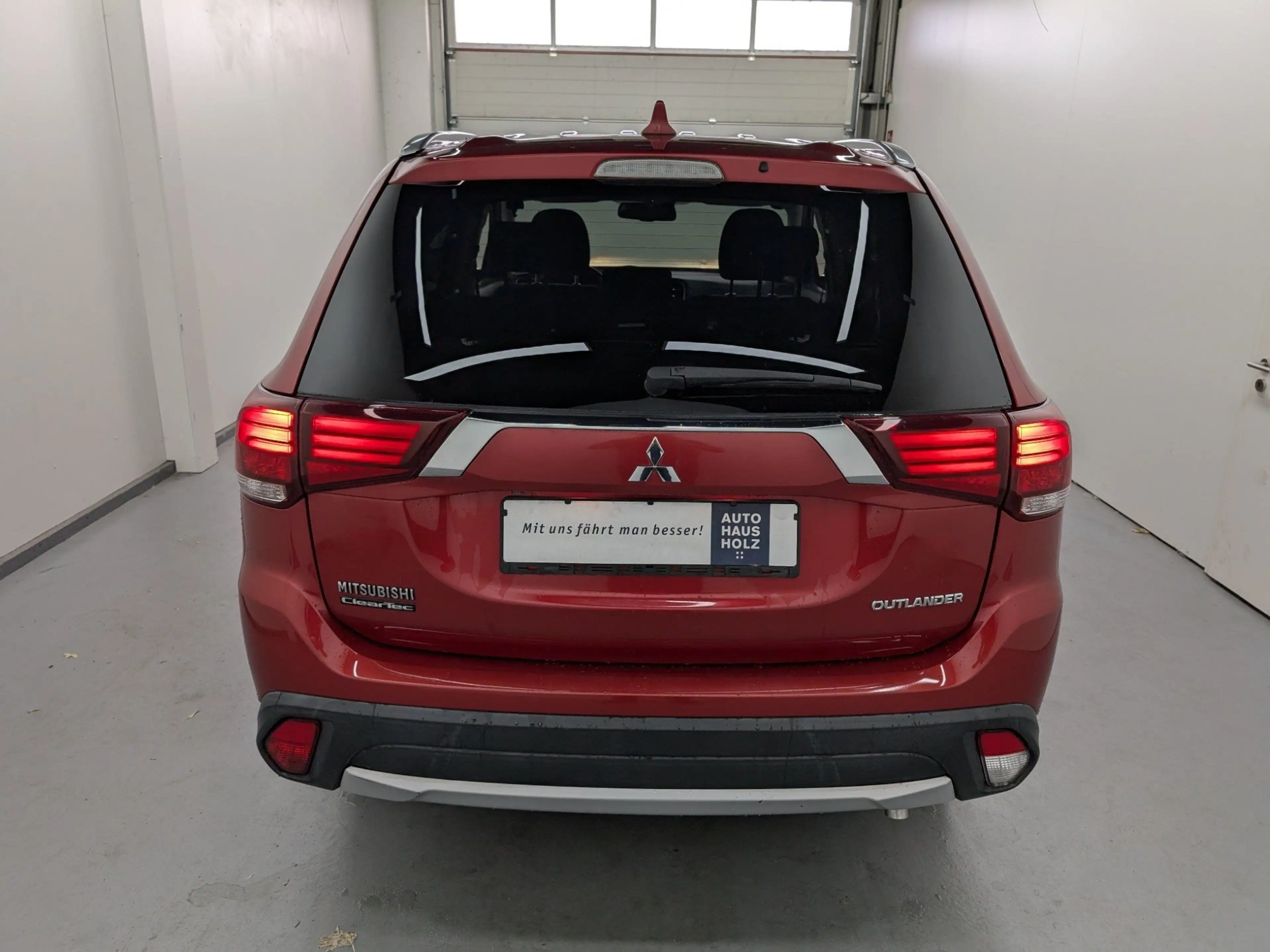 Mitsubishi Outlander 2.0 MIVEC Edition Kamera SHZ — photo 3