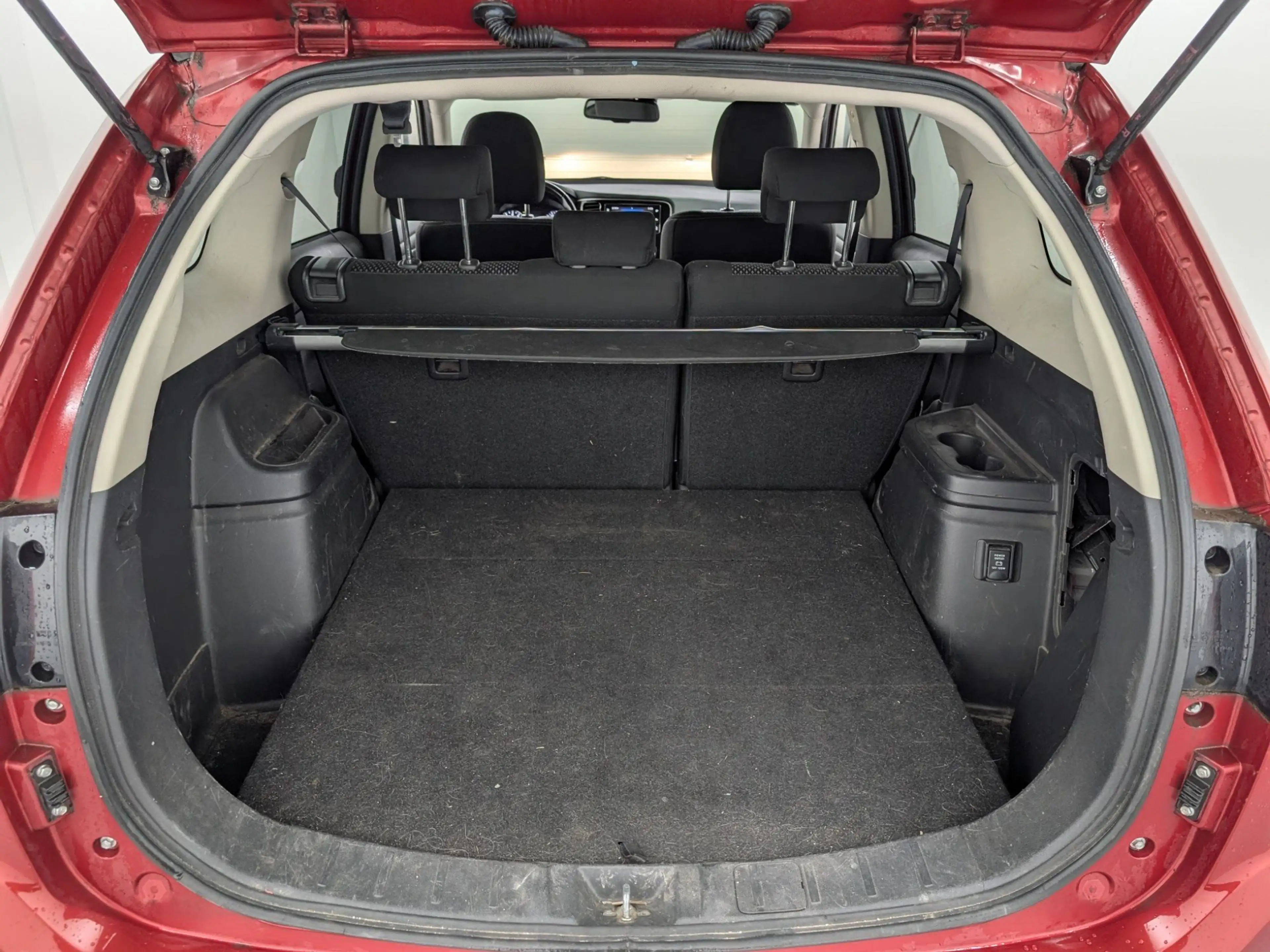 Mitsubishi Outlander 2.0 MIVEC Edition Kamera SHZ — photo 10