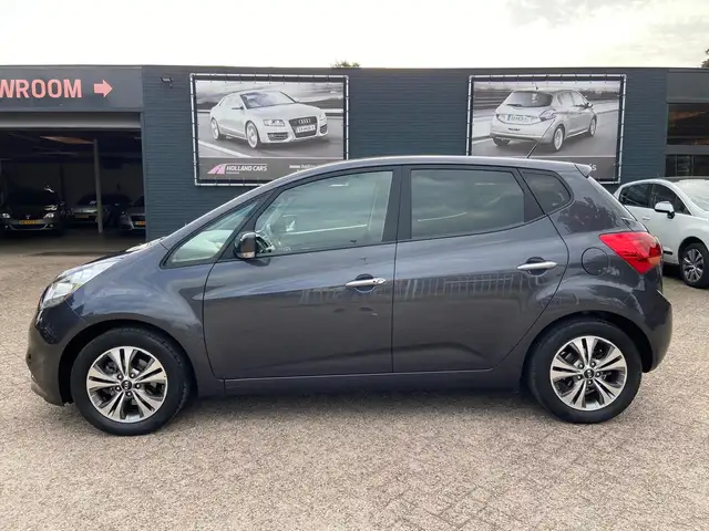Kia Venga 1.6 CVVT ExecutiveLine Automaat 71.200 Kilometer -