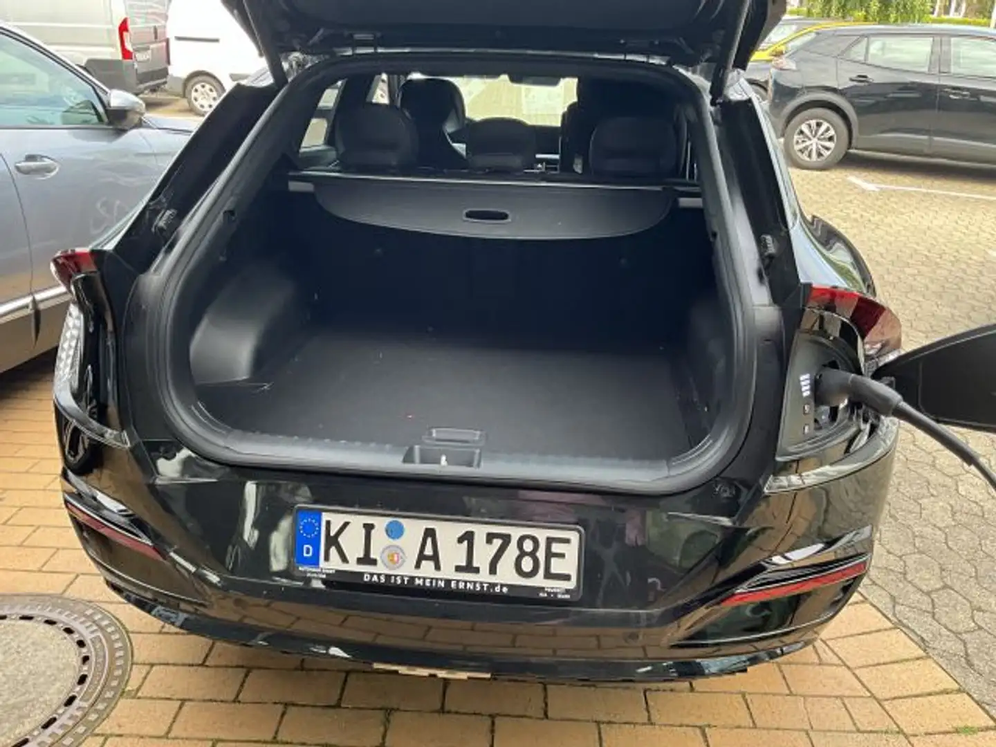 Kia EV6 77,4-kWh AWD GT-line Schwarz - 2