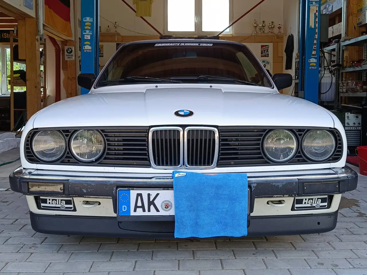 BMW 330 E30 325i / 330i, foto 1