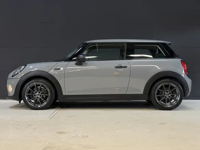 Mini Hatch view 3