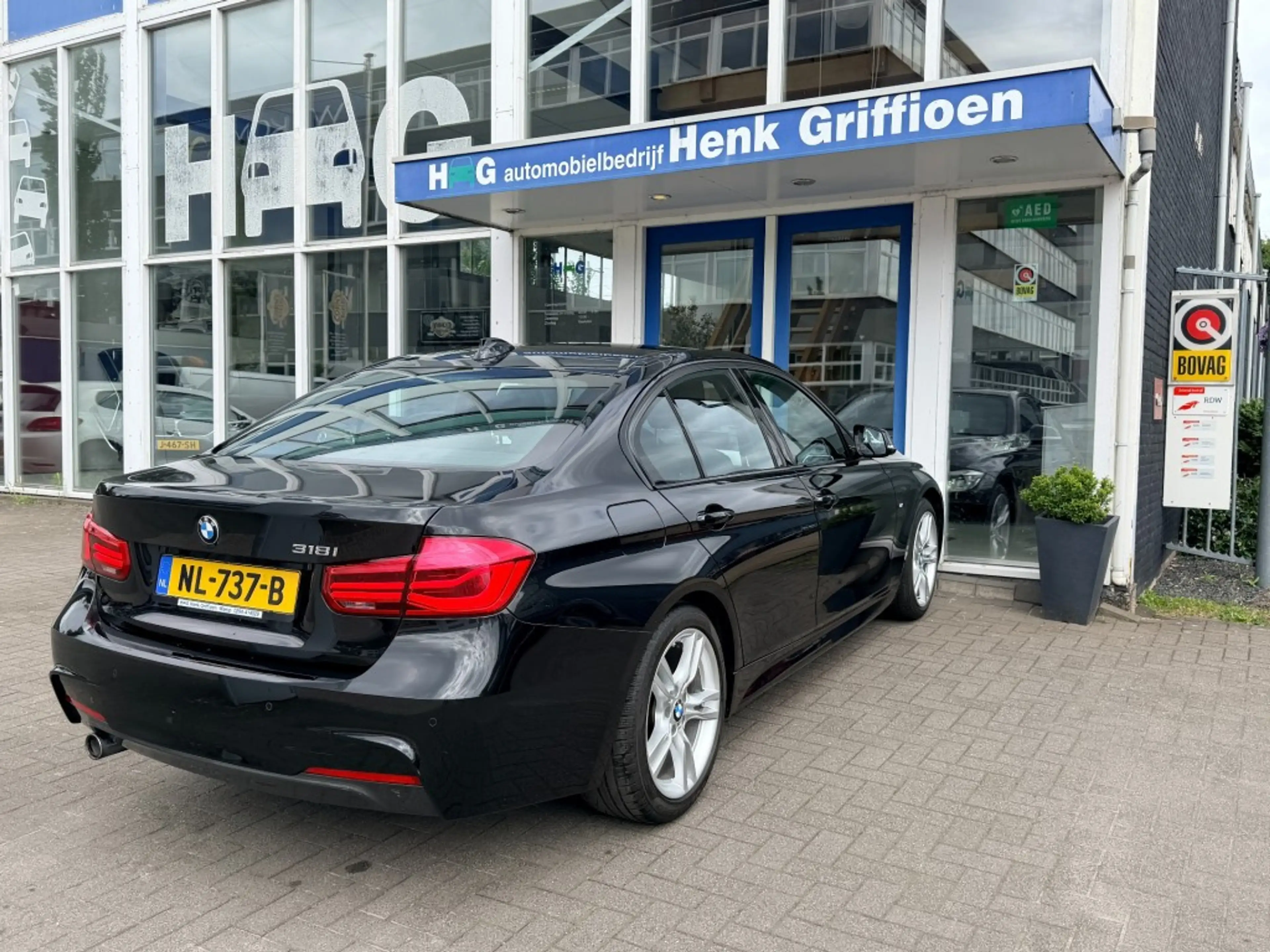 BMW 318 318i Executive M Sport I Navigatie I Climate I Xen — photo 3