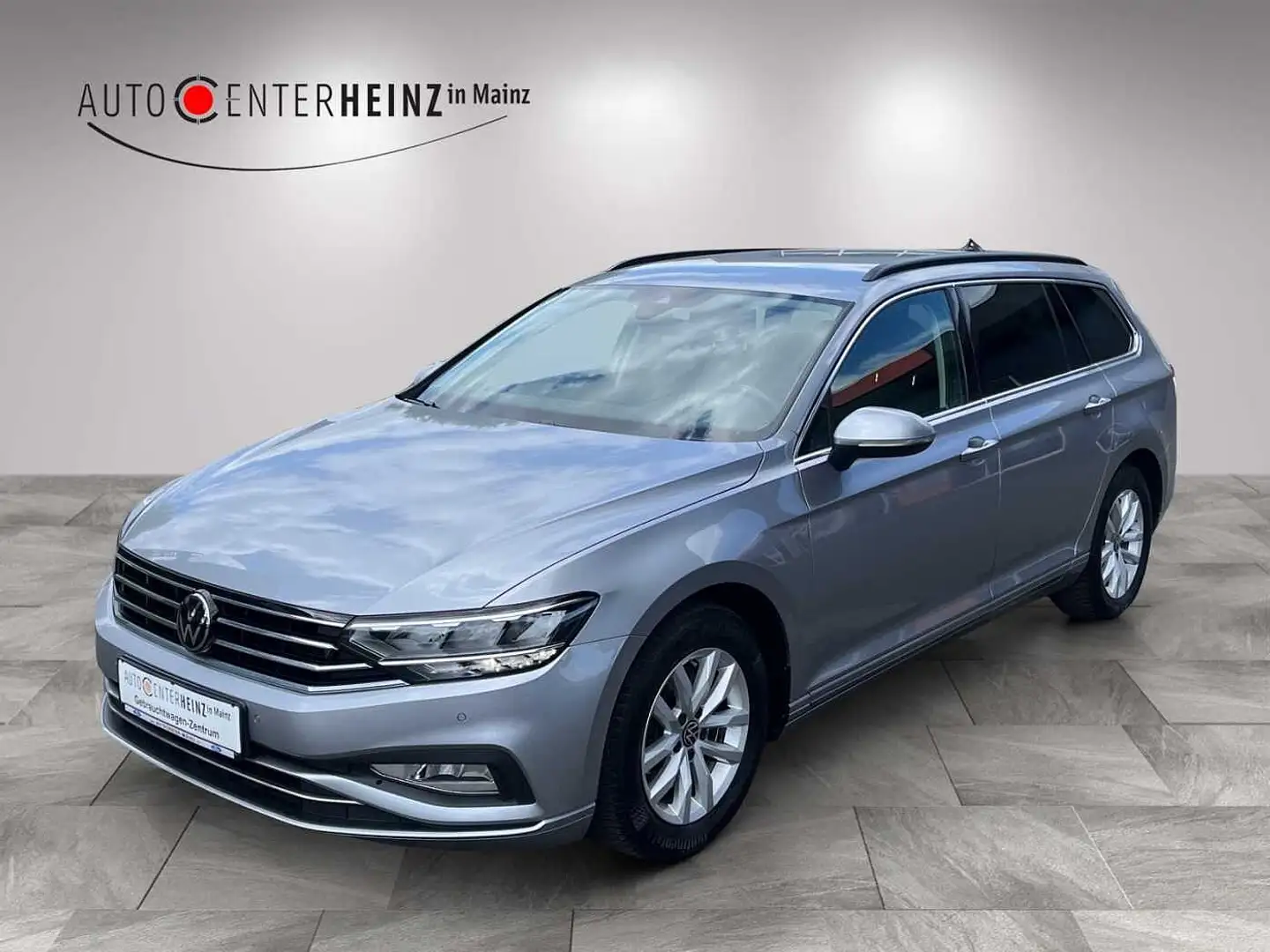 Volkswagen Passat Variant Business Ezüst - 1