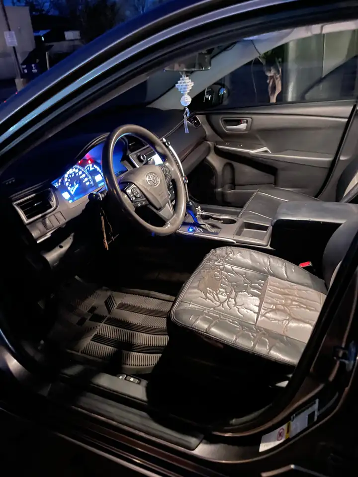 Toyota Camry снимка Toyota Camry
