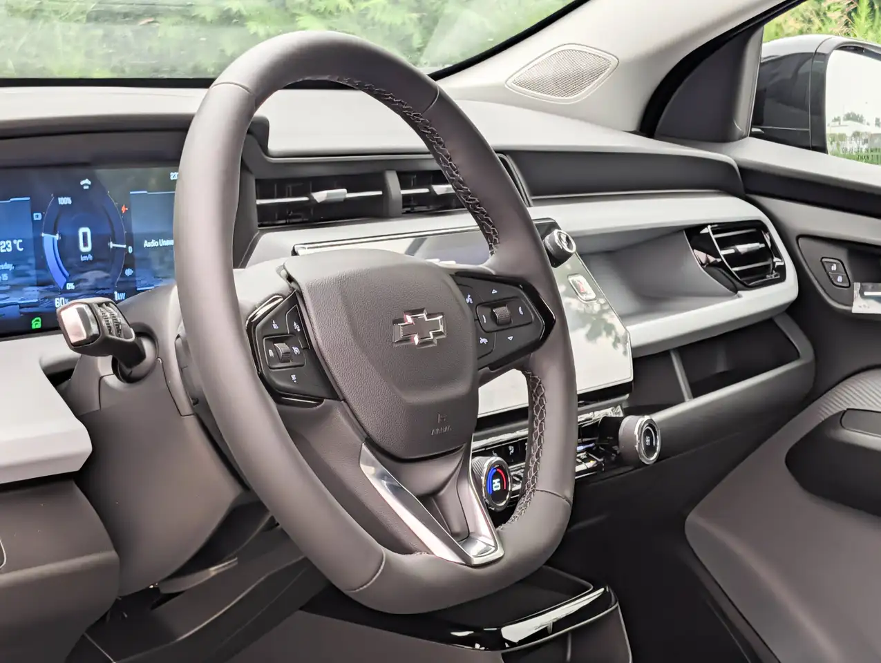 Chevrolet Bolt fotografie Chevrolet Bolt