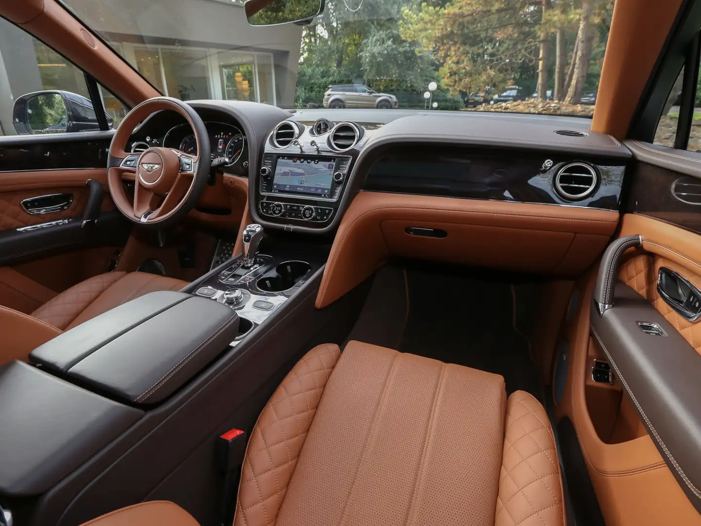 Bentley Bentayga Hybrid Mulliner Centenary Edition Marrón - 2