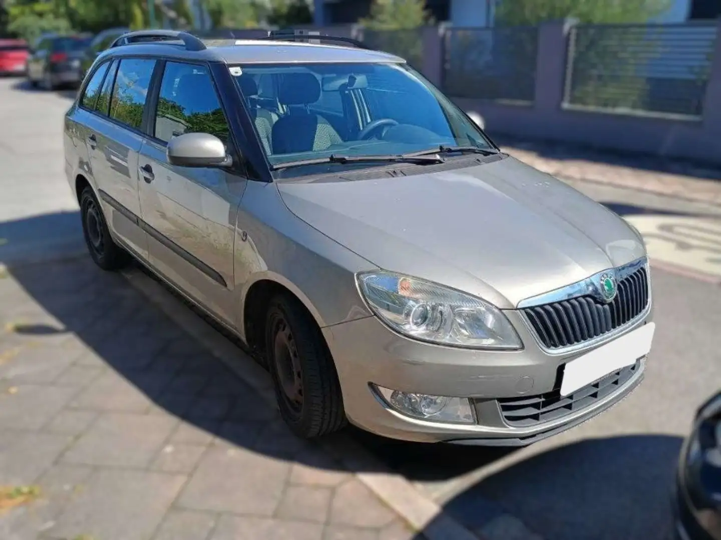Skoda Fabia 1.4 Wagon Grigio - 2