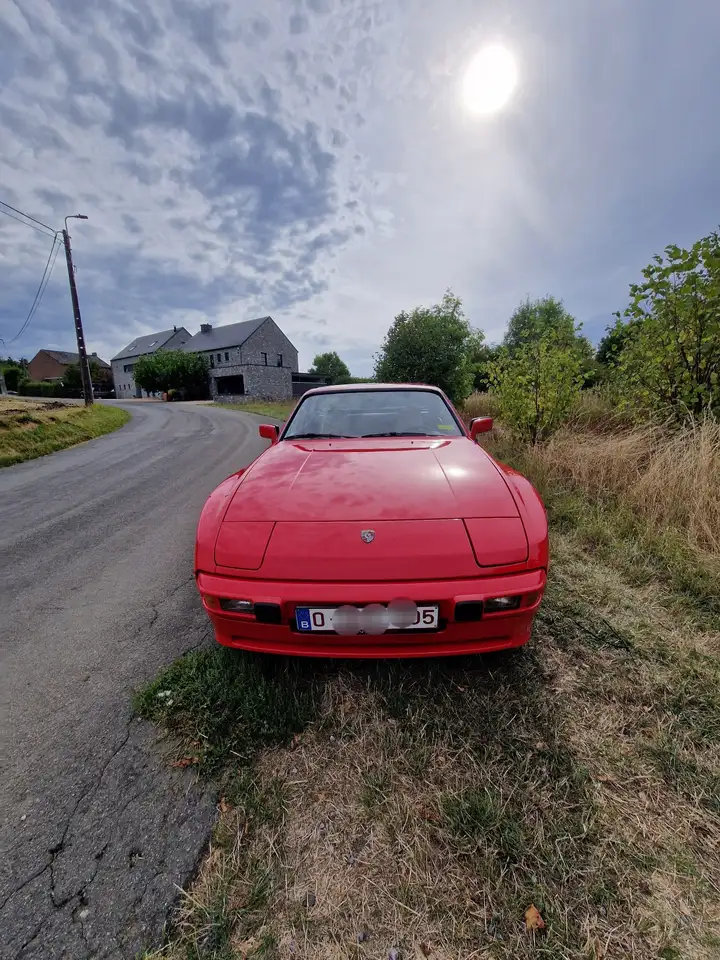 Porsche 944, foto 2