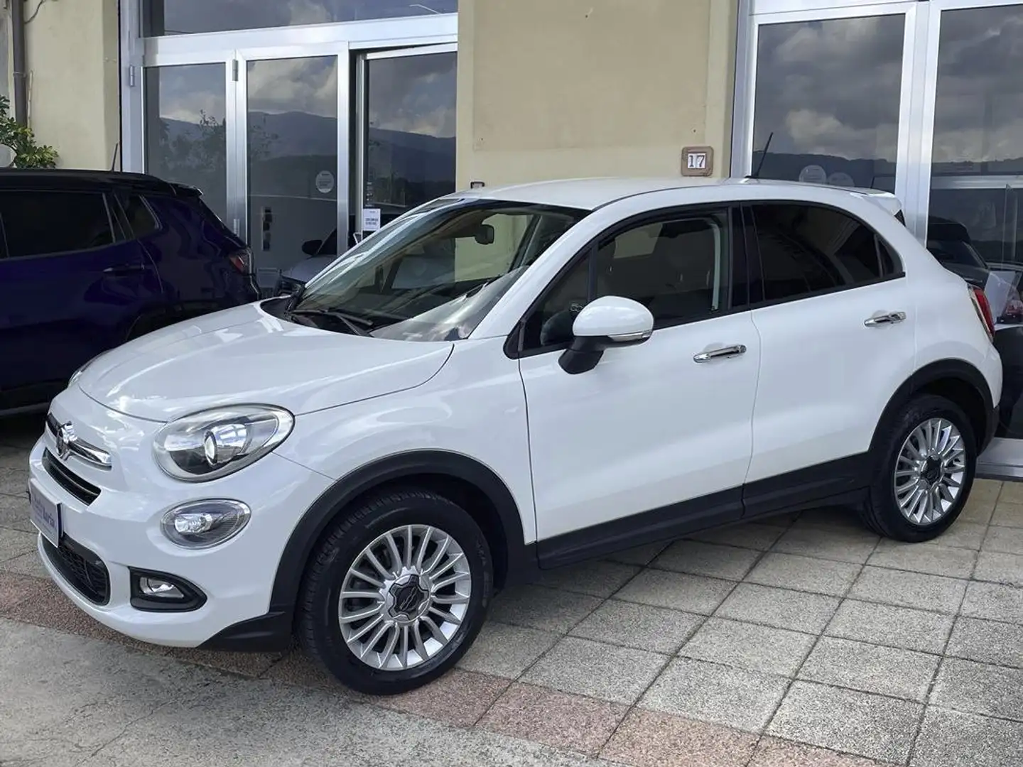 Fiat 500X 1.6 mjt Lounge 4x2 120cv "Navigatore,Fari Bixeno" Bianco - 2
