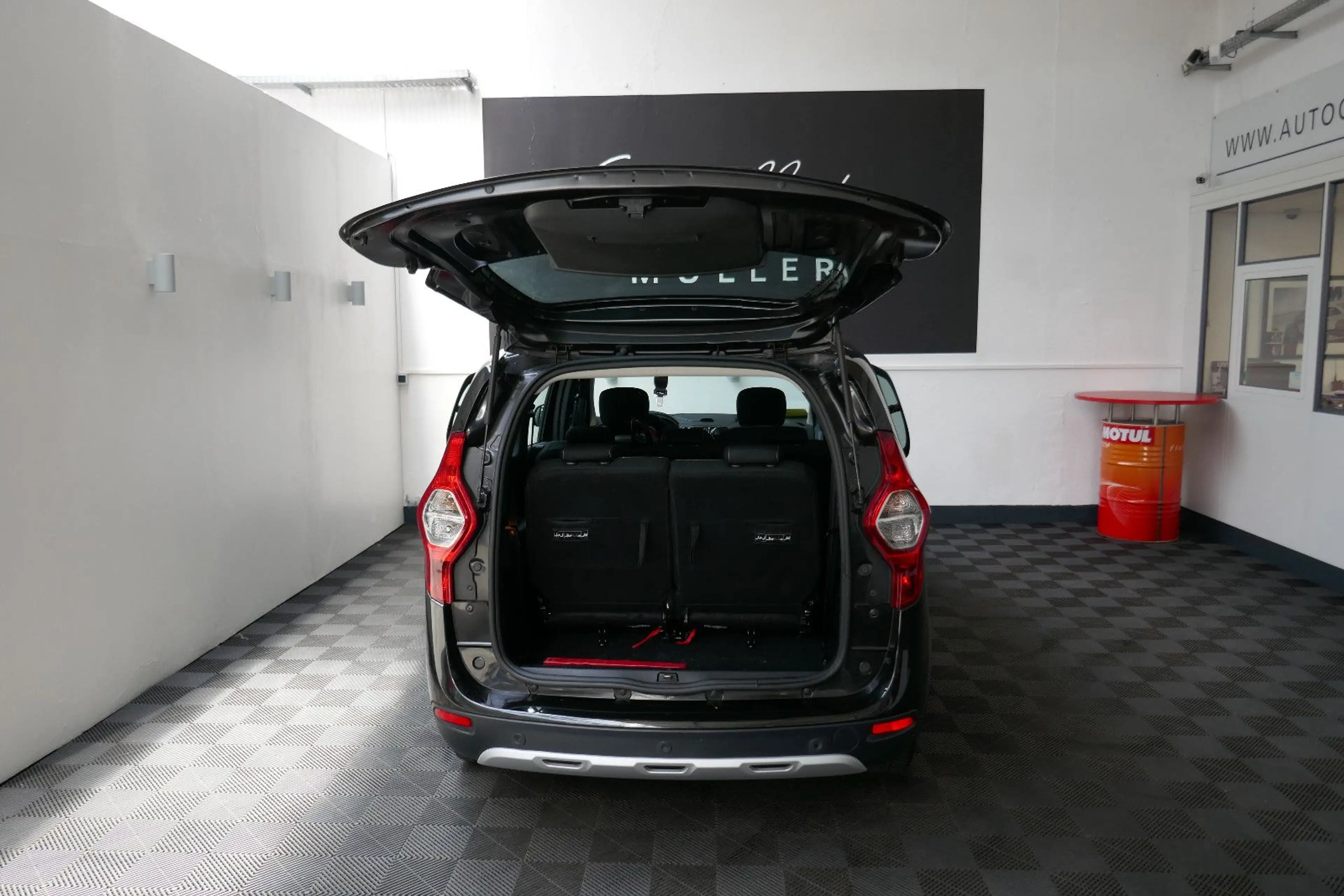 Dacia Lodgy Stepway *KLIMA*NAVI*1.HD.*7 Sitzer*57 TKM — photo 11