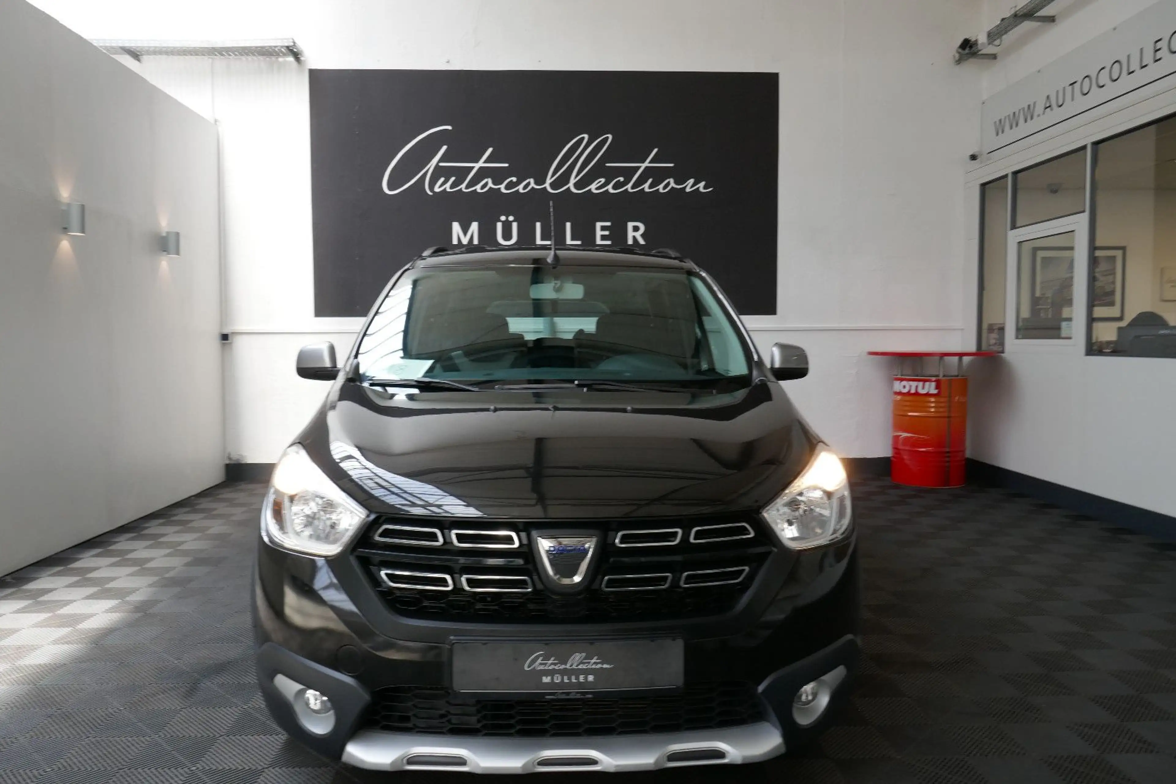 Dacia Lodgy Stepway *KLIMA*NAVI*1.HD.*7 Sitzer*57 TKM — photo 2