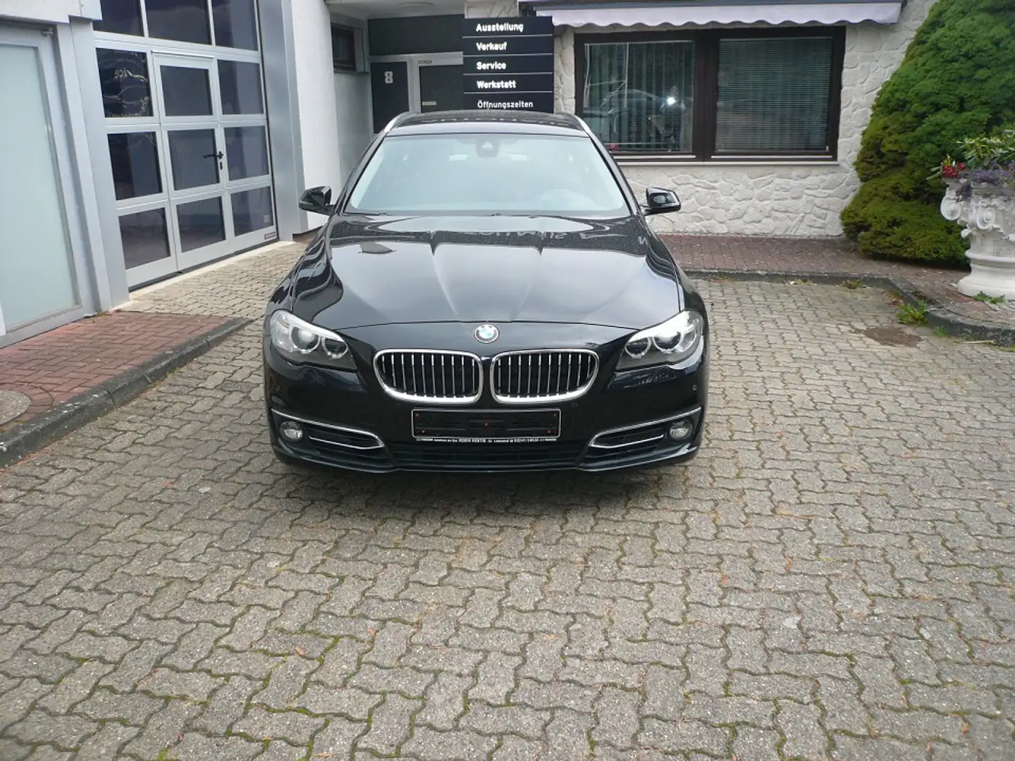 BMW 530 D Touring/AH-Kupplung elektrisch/DPF-Filter neu/ 5 Schwarz - 1