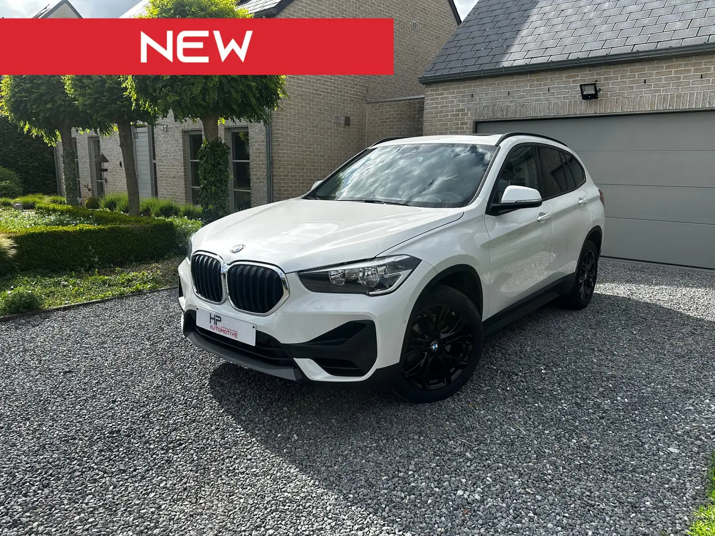 BMW X1 1.5iA sDrive18 OPF Blanc - 1