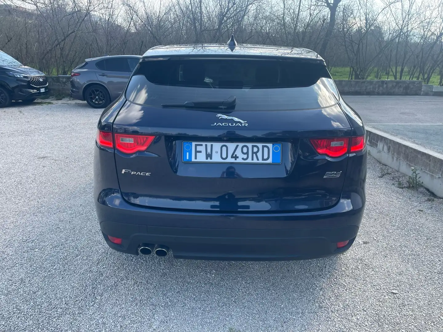 Jaguar F-Pace F-Pace 2.0d i4 Prestige awd 180cv auto my19 Blu/Azzurro - 2