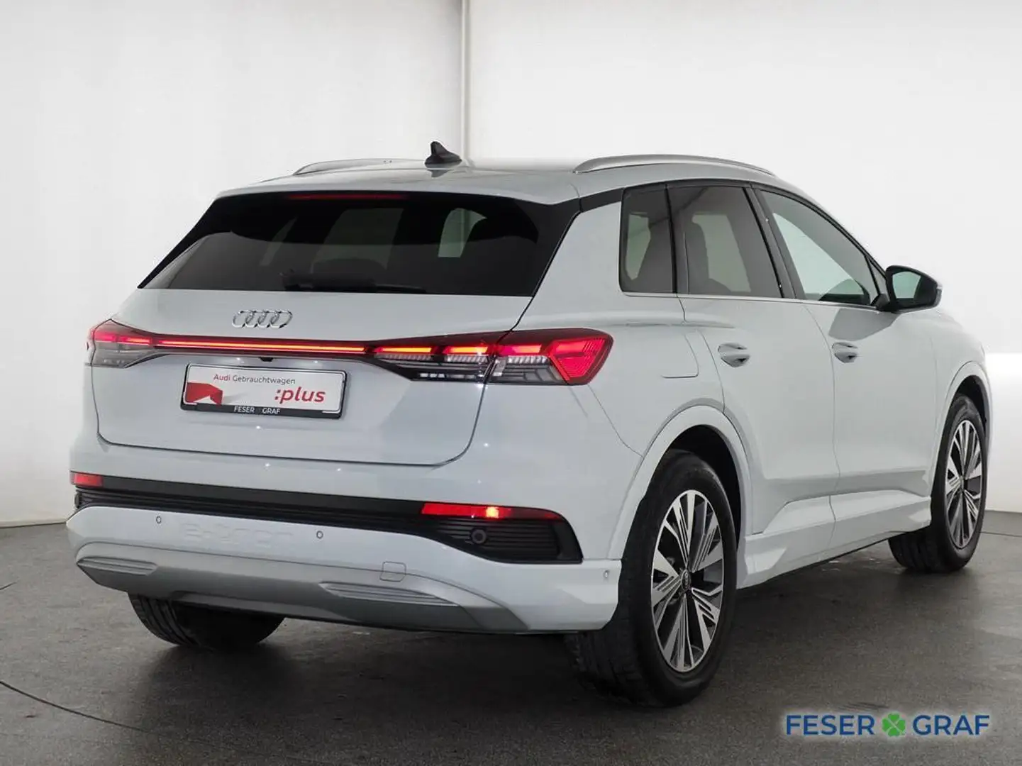 Audi Q4 e-tron 40 e-tron S line Matrix / ACC / Wärmepumpe / Kamer Weiß - 2