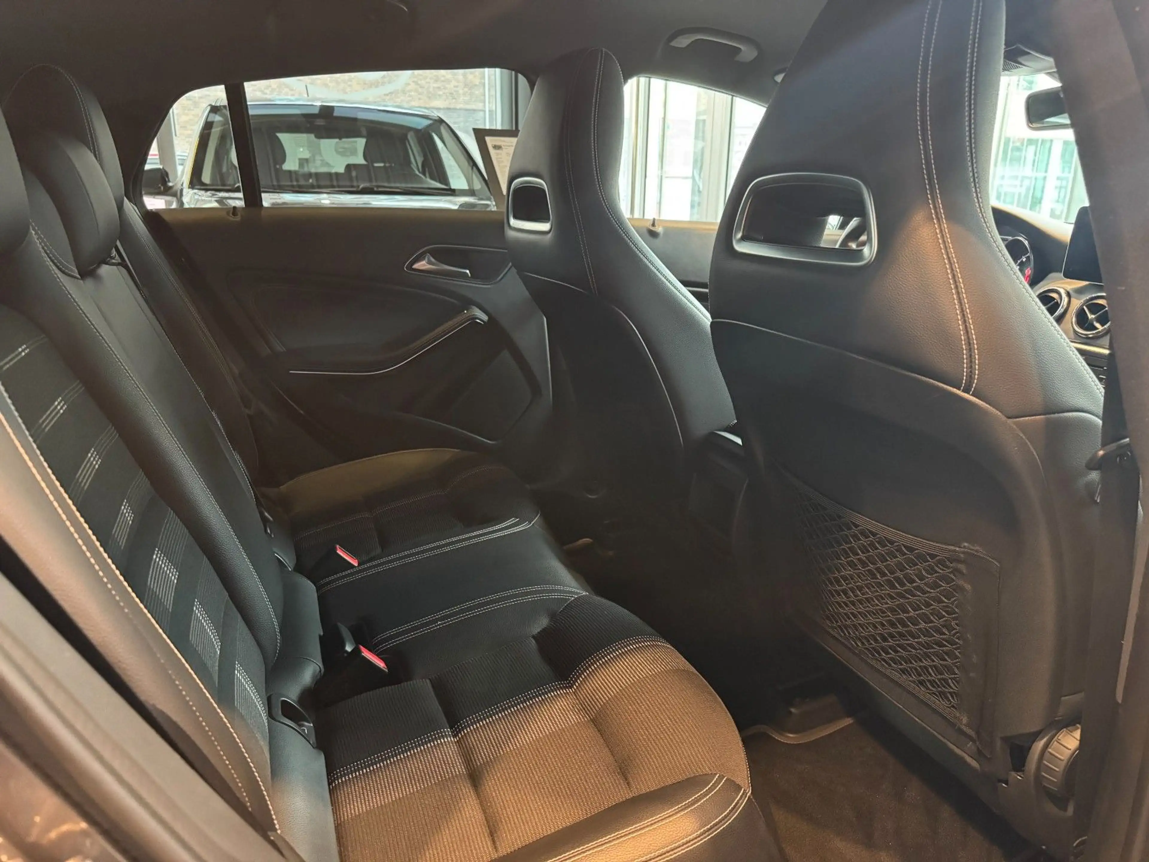 Mercedes-Benz Others CLA Shooting Brake CLA 180 — photo 13