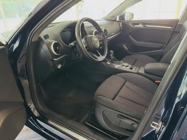 Audi A3 view 9